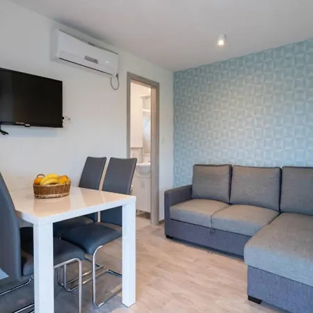 Mobile In Near Holiday home