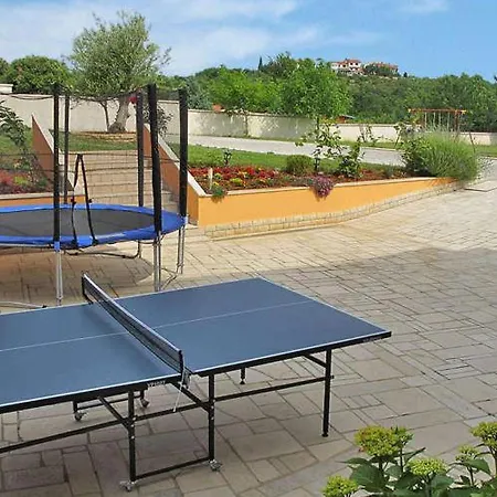 Alluring Mobile In With Swimming Pool